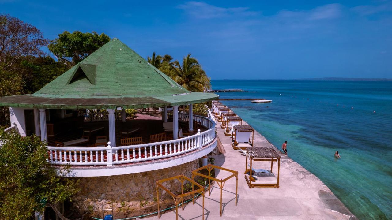 Hotel Cocoliso Island Resort Isla Grande  Buitenkant foto